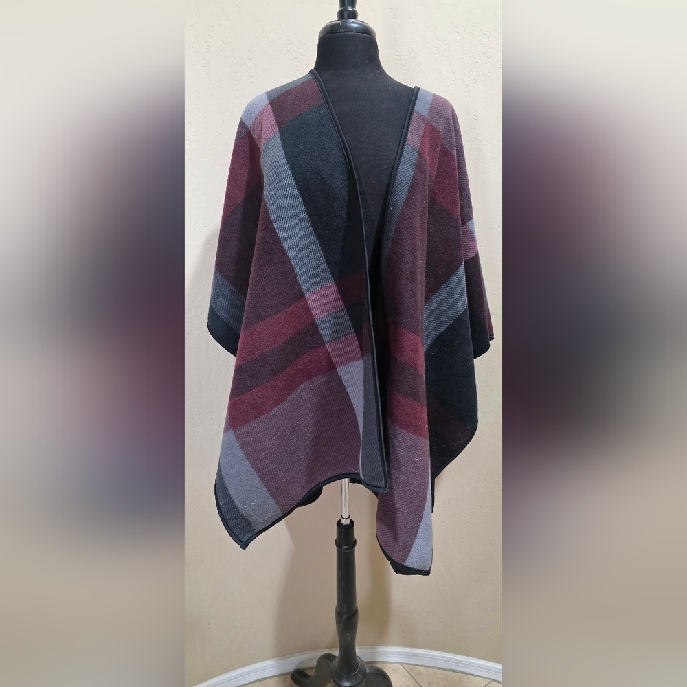 Ike Behar One Size Open Cape Wrap Reversible Dark Plaid